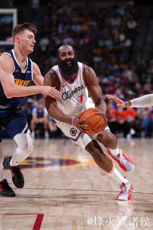 哈登狂砍41分快船横扫爵士 约基奇三双助掘金击败国王