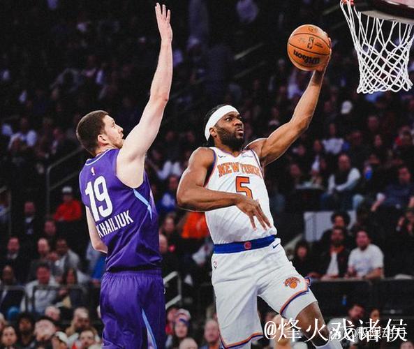 唐斯31+21助尼克斯9连胜 猛龙击败篮网止11连败 唐斯31+21助尼克斯9连胜 猛龙击败篮网止11连败