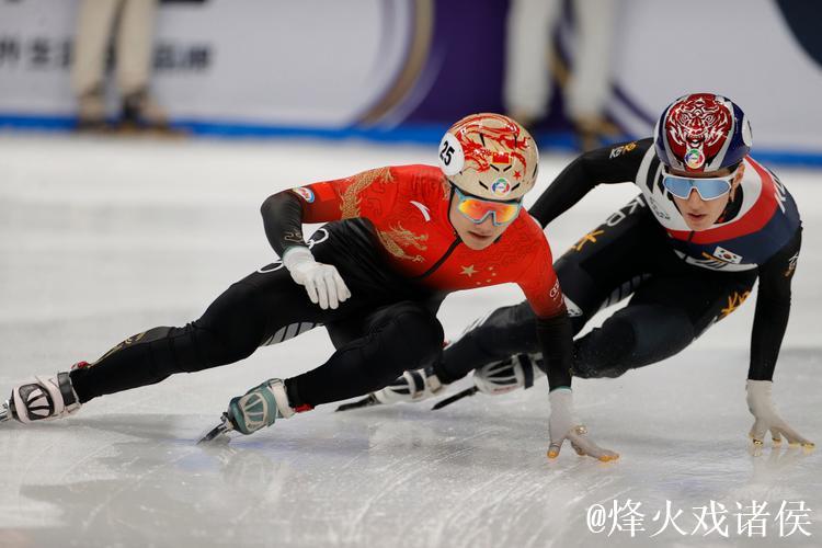 短道世巡赛-中国队头名晋级男子5000米接力半决赛 短道世巡赛-中国队头名晋级男子5000米接力半决赛